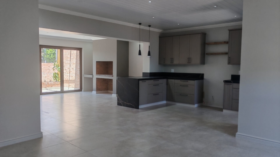 3 Bedroom Property for Sale in Hartenbos Central Western Cape